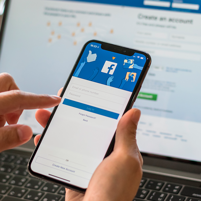 Advertising campaigns on Facebook